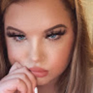 Meet your Posher, Madelynn